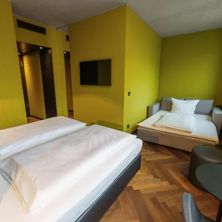 Ξενοδοχείο Roomreich 3*