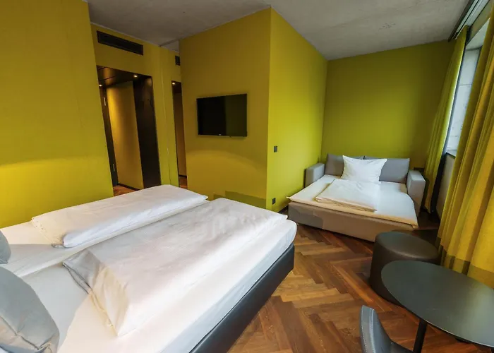 Hotel Roomreich 3*