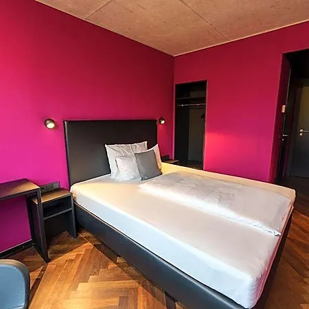 Hotel Roomreich 3*